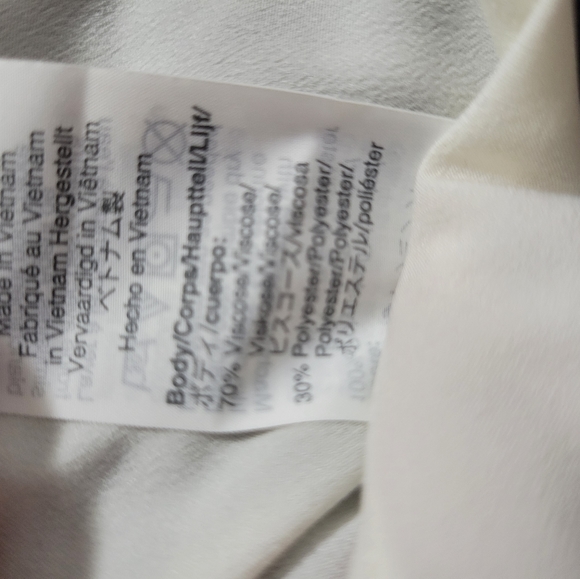 JCrew drapey tank with silky hem, never worn size XXL - Picture 2 of 3